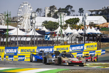 2024-07-14 - 38 RASMUSSEN Oliver (dnk), HANSON Philip (gbr), BUTTON Jenson (gbr), Hertz Team Jota, Porsche 963 #38, Hypercar, action during the 2024 Rolex 6 Hours of Sao Paulo, 5th round of the 2024 FIA World Endurance Championship, from July 12 to 14, 2024 on the Autódromo José Carlos Pace in Interlagos, Brazil - FIA WEC - 6 HOURS OF SAO PAULO 2024 - ENDURANCE - MOTORS