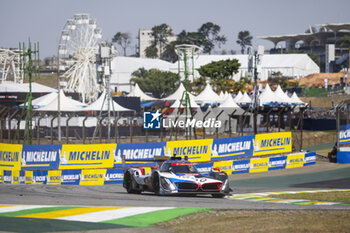 2024-07-14 - 20 VAN DER LINDE Sheldon (zaf), FRIJNS Robin (nld), RAST René (ger), BMW M Team WRT, BMW Hybrid V8 #20, Hypercar, action during the 2024 Rolex 6 Hours of Sao Paulo, 5th round of the 2024 FIA World Endurance Championship, from July 12 to 14, 2024 on the Autódromo José Carlos Pace in Interlagos, Brazil - FIA WEC - 6 HOURS OF SAO PAULO 2024 - ENDURANCE - MOTORS