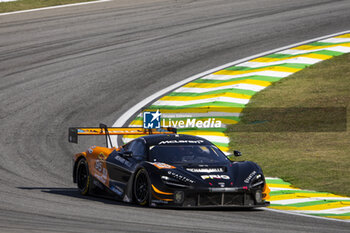 2024-07-14 - 95 SATO Marino (jpn), PINO Nico (chl), CAYGILL Josh (gbr), United Autosports, McLaren 720S GT3 Evo #95, LM GT3, action during the 2024 Rolex 6 Hours of Sao Paulo, 5th round of the 2024 FIA World Endurance Championship, from July 12 to 14, 2024 on the Autódromo José Carlos Pace in Interlagos, Brazil - FIA WEC - 6 HOURS OF SAO PAULO 2024 - ENDURANCE - MOTORS