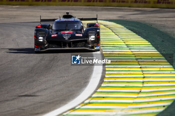 2024-07-14 - 07 CONWAY Mike (gbr), KOBAYASHI Kamui (jpn), DE VRIES Nyck (nld), Toyota Gazoo Racing, Toyota GR010 - Hybrid #07, Hypercar, action during the 2024 Rolex 6 Hours of Sao Paulo, 5th round of the 2024 FIA World Endurance Championship, from July 12 to 14, 2024 on the Autódromo José Carlos Pace in Interlagos, Brazil - FIA WEC - 6 HOURS OF SAO PAULO 2024 - ENDURANCE - MOTORS