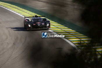 2024-07-14 - 08 BUEMI Sébastien (swi), HARTLEY Brendon (nzl), HIRAKAWA Ryo (jpn), Toyota Gazoo Racing, Toyota GR010 - Hybrid #08, Hypercar, action during the 2024 Rolex 6 Hours of Sao Paulo, 5th round of the 2024 FIA World Endurance Championship, from July 12 to 14, 2024 on the Autódromo José Carlos Pace in Interlagos, Brazil - FIA WEC - 6 HOURS OF SAO PAULO 2024 - ENDURANCE - MOTORS