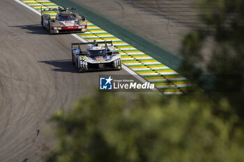 2024-07-14 - 93 JENSEN Mikkel (dnk), MULLER Nico (swi), VERGNE Jean-Eric (fra), Peugeot TotalEnergies, Peugeot 9x8 #93, Hypercar, action during the 2024 Rolex 6 Hours of Sao Paulo, 5th round of the 2024 FIA World Endurance Championship, from July 12 to 14, 2024 on the Autódromo José Carlos Pace in Interlagos, Brazil - FIA WEC - 6 HOURS OF SAO PAULO 2024 - ENDURANCE - MOTORS