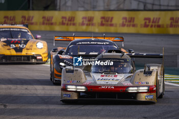 2024-07-14 - 38 RASMUSSEN Oliver (dnk), HANSON Philip (gbr), BUTTON Jenson (gbr), Hertz Team Jota, Porsche 963 #38, Hypercar, action during the 2024 Rolex 6 Hours of Sao Paulo, 5th round of the 2024 FIA World Endurance Championship, from July 12 to 14, 2024 on the Autódromo José Carlos Pace in Interlagos, Brazil - FIA WEC - 6 HOURS OF SAO PAULO 2024 - ENDURANCE - MOTORS