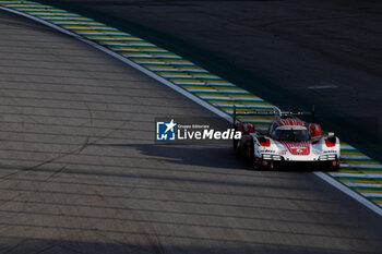 2024-07-14 - 06 ESTRE Kevin (fra), LOTTERER André (ger), VANTHOOR Laurens (bel), Porsche Penske Motorsport, Porsche 963 #06, Hypercar, action during the 2024 Rolex 6 Hours of Sao Paulo, 5th round of the 2024 FIA World Endurance Championship, from July 12 to 14, 2024 on the Autódromo José Carlos Pace in Interlagos, Brazil - FIA WEC - 6 HOURS OF SAO PAULO 2024 - ENDURANCE - MOTORS