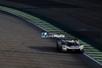 2024-07-14 - 93 JENSEN Mikkel (dnk), MULLER Nico (swi), VERGNE Jean-Eric (fra), Peugeot TotalEnergies, Peugeot 9x8 #93, Hypercar, action during the 2024 Rolex 6 Hours of Sao Paulo, 5th round of the 2024 FIA World Endurance Championship, from July 12 to 14, 2024 on the Autódromo José Carlos Pace in Interlagos, Brazil - FIA WEC - 6 HOURS OF SAO PAULO 2024 - ENDURANCE - MOTORS