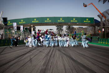 2024-07-14 - Starting grid during the 2024 Rolex 6 Hours of Sao Paulo, 5th round of the 2024 FIA World Endurance Championship, from July 11 to 14, 2024 on the Autódromo José Carlos Pace in Interlagos, Brazil - FIA WEC - 6 HOURS OF SAO PAULO 2024 - ENDURANCE - MOTORS