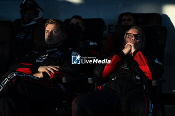 2024-07-14 - Porsche Penske Motorsport mechanics during the 2024 Rolex 6 Hours of Sao Paulo, 5th round of the 2024 FIA World Endurance Championship, from July 11 to 14, 2024 on the Autódromo José Carlos Pace in Interlagos, Brazil - FIA WEC - 6 HOURS OF SAO PAULO 2024 - ENDURANCE - MOTORS