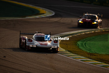 2024-07-14 - 06 ESTRE Kevin (fra), LOTTERER André (ger), VANTHOOR Laurens (bel), Porsche Penske Motorsport, Porsche 963 #06, Hypercar, action during the 2024 Rolex 6 Hours of Sao Paulo, 5th round of the 2024 FIA World Endurance Championship, from July 12 to 14, 2024 on the Autódromo José Carlos Pace in Interlagos, Brazil - FIA WEC - 6 HOURS OF SAO PAULO 2024 - ENDURANCE - MOTORS