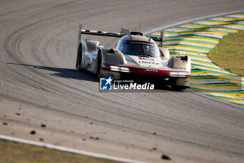 2024-07-14 - 38 RASMUSSEN Oliver (dnk), HANSON Philip (gbr), BUTTON Jenson (gbr), Hertz Team Jota, Porsche 963 #38, action during the 2024 Rolex 6 Hours of Sao Paulo, 5th round of the 2024 FIA World Endurance Championship, from July 11 to 14, 2024 on the Autódromo José Carlos Pace in Interlagos, Brazil - FIA WEC - 6 HOURS OF SAO PAULO 2024 - ENDURANCE - MOTORS