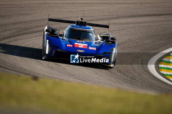 2024-07-14 - 02 BAMBER Earl (nzl), LYNN Alex (gbr), BOURDAIS Sébastien (fra), Cadillac Racing, Cadillac V-Series.R #02, action during the 2024 Rolex 6 Hours of Sao Paulo, 5th round of the 2024 FIA World Endurance Championship, from July 11 to 14, 2024 on the Autódromo José Carlos Pace in Interlagos, Brazil - FIA WEC - 6 HOURS OF SAO PAULO 2024 - ENDURANCE - MOTORS