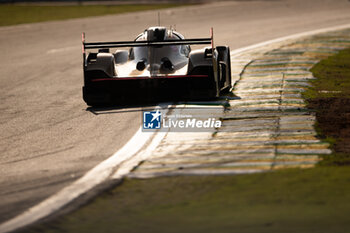 2024-07-14 - 12 STEVENS Will (gbr), NATO Norman (fra), ILOTT Callum (gbr), Hertz Team Jota, Porsche 963 #12, action during the 2024 Rolex 6 Hours of Sao Paulo, 5th round of the 2024 FIA World Endurance Championship, from July 11 to 14, 2024 on the Autódromo José Carlos Pace in Interlagos, Brazil - FIA WEC - 6 HOURS OF SAO PAULO 2024 - ENDURANCE - MOTORS