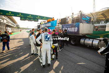 2024-07-14 - Drivers Parade illustration during the 2024 Rolex 6 Hours of Sao Paulo, 5th round of the 2024 FIA World Endurance Championship, from July 12 to 14, 2024 on the Autódromo José Carlos Pace in Interlagos, Brazil - FIA WEC - 6 HOURS OF SAO PAULO 2024 - ENDURANCE - MOTORS