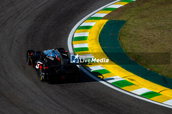 2024-07-14 - 08 BUEMI Sébastien (swi), HARTLEY Brendon (nzl), HIRAKAWA Ryo (jpn), Toyota Gazoo Racing, Toyota GR010 - Hybrid #08, Hypercar, action during the 2024 Rolex 6 Hours of Sao Paulo, 5th round of the 2024 FIA World Endurance Championship, from July 12 to 14, 2024 on the Autódromo José Carlos Pace in Interlagos, Brazil - FIA WEC - 6 HOURS OF SAO PAULO 2024 - ENDURANCE - MOTORS