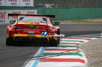 2024-09-22 - Darren LEUNG,Toby SOWERY,Jakes DENNIS, of a team Century Motorsport, on a BMW M4 GT3 in action during a qualyfing of Fanatec GT Word Challenge in Monza - FANATEC GT ENDURANCE CUP - ENDURANCE - MOTORS