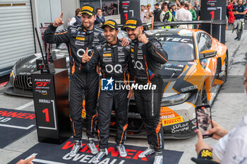 2024-09-22 - Jens KLINGMANN,Ahmad AL HARTHY,Sam DE HAAN, celebrate the victory at Fanatec GT Word Challenge in Monza - FANATEC GT ENDURANCE CUP - ENDURANCE - MOTORS