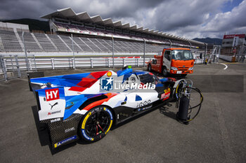 2024-09-12 - 20 VAN DER LINDE Sheldon (zaf), FRIJNS Robin (nld), RAST René (ger), BMW M Team WRT, BMW Hybrid V8 #20, Hypercar, ambiance during the 2024 6 Hours of Fuji, 7th round of the 2024 FIA World Endurance Championship, from September 13 to 15, 2024 on the Fuji Speedway in Oyama, Shizuoka, Japan - FIA WEC - 6 HOURS OF FUJI 2024 - ENDURANCE - MOTORS