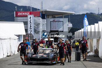 2024-09-12 - 08 BUEMI Sébastien (swi), HARTLEY Brendon (nzl), HIRAKAWA Ryo (jpn), Toyota Gazoo Racing, Toyota GR010 - Hybrid #08, Hypercar, ambiance during the 2024 6 Hours of Fuji, 7th round of the 2024 FIA World Endurance Championship, from September 13 to 15, 2024 on the Fuji Speedway in Oyama, Shizuoka, Japan - FIA WEC - 6 HOURS OF FUJI 2024 - ENDURANCE - MOTORS