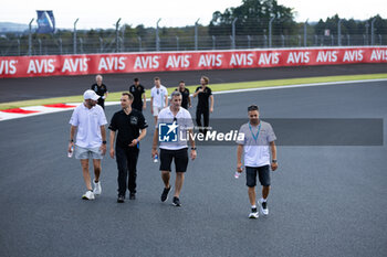 2024-09-12 - 27 JAMES Ian (usa), MANCINELLI Daniel (ita), RIBERAS Alex (spa), Heart of Racing Team, Aston Martin Vantage GT3 #27, LM GT3, portrait, trackwalk during the 2024 6 Hours of Fuji, 7th round of the 2024 FIA World Endurance Championship, from September 13 to 15, 2024 on the Fuji Speedway in Oyama, Shizuoka, Japan - FIA WEC - 6 HOURS OF FUJI 2024 - ENDURANCE - MOTORS