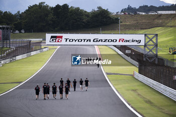 2024-09-12 - Trackwalk during the 2024 6 Hours of Fuji, 7th round of the 2024 FIA World Endurance Championship, from September 13 to 15, 2024 on the Fuji Speedway in Oyama, Shizuoka, Japan - FIA WEC - 6 HOURS OF FUJI 2024 - ENDURANCE - MOTORS