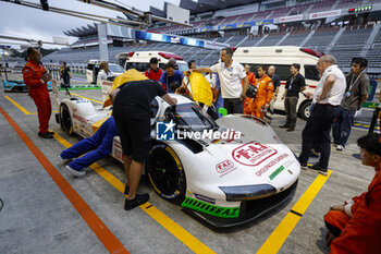 2024-09-12 - Security training extraction during the 2024 6 Hours of Fuji, 7th round of the 2024 FIA World Endurance Championship, from September 13 to 15, 2024 on the Fuji Speedway in Oyama, Shizuoka, Japan - FIA WEC - 6 HOURS OF FUJI 2024 - ENDURANCE - MOTORS