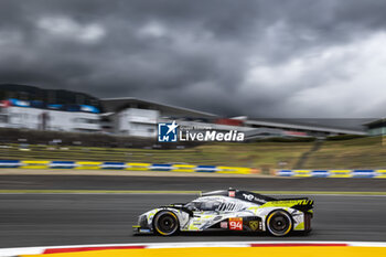 2024-09-13 - 94 DUVAL Loïc (fra), DI RESTA Paul (gbr), VANDOORNE Stoffel (bel), Peugeot TotalEnergies, Peugeot 9x8 #94, Hypercar, action during the 2024 6 Hours of Fuji, 7th round of the 2024 FIA World Endurance Championship, from September 13 to 15, 2024 on the Fuji Speedway in Oyama, Shizuoka, Japan - FIA WEC - 6 HOURS OF FUJI 2024 - ENDURANCE - MOTORS