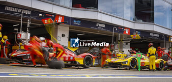 2024-09-13 - 50 FUOCO Antonio (ita), MOLINA Miguel (spa), NIELSEN Nicklas (dnk), Ferrari AF Corse, Ferrari 499P #50, Hypercar, action 83 KUBICA Robert (pol), SHWARTZMAN Robert (isr), YE Yifei (chn), AF Corse, Ferrari 499P #83, Hypercar, PIT STOP, ARRET AUX STANDS during the 2024 6 Hours of Fuji, 7th round of the 2024 FIA World Endurance Championship, from September 13 to 15, 2024 on the Fuji Speedway in Oyama, Shizuoka, Japan - FIA WEC - 6 HOURS OF FUJI 2024 - ENDURANCE - MOTORS