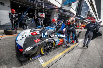 2024-09-13 - 15 VANTHOOR Dries (bel), MARCIELLO Raffaele (swi), WITTMANN Marco (ger), BMW M Team WRT, BMW Hybrid V8 #15, Hypercar, stand, pitlane, during the 2024 6 Hours of Fuji, 7th round of the 2024 FIA World Endurance Championship, from September 13 to 15, 2024 on the Fuji Speedway in Oyama, Shizuoka, Japan - FIA WEC - 6 HOURS OF FUJI 2024 - ENDURANCE - MOTORS