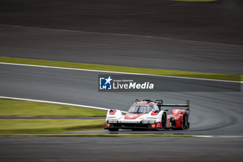 2024-09-13 - 05 CAMPBELL Matt (aus), CHRISTENSEN Michael (dnk), MAKOWIECKI Frédéric (fra), Porsche Penske Motorsport, Porsche 963 #05, Hypercar, action during the 2024 6 Hours of Fuji, 7th round of the 2024 FIA World Endurance Championship, from September 13 to 15, 2024 on the Fuji Speedway in Oyama, Shizuoka, Japan - FIA WEC - 6 HOURS OF FUJI 2024 - ENDURANCE - MOTORS