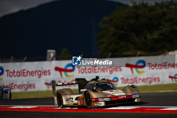 2024-09-13 - 38 RASMUSSEN Oliver (dnk), HANSON Philip (gbr), BUTTON Jenson (gbr), Hertz Team Jota, Porsche 963 #38, Hypercar, action during the 2024 6 Hours of Fuji, 7th round of the 2024 FIA World Endurance Championship, from September 13 to 15, 2024 on the Fuji Speedway in Oyama, Shizuoka, Japan - FIA WEC - 6 HOURS OF FUJI 2024 - ENDURANCE - MOTORS