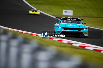 2024-09-13 - 77 BARKER Ben (gbr), HARDWICK Ryan (usa), ROBICHON Zacharie (can), Proton Competition, Ford Mustang GT3 #77, action during the 2024 6 Hours of Fuji, 7th round of the 2024 FIA World Endurance Championship, from September 13 to 15, 2024 on the Fuji Speedway in Oyama, Shizuoka, Japan - FIA WEC - 6 HOURS OF FUJI 2024 - ENDURANCE - MOTORS