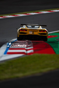 2024-09-13 - 82 JUNCADELLA Daniel (spa), BAUD Sébastien (fra), KOIZUMI Hiroshi (jpn), TF Sport, Corvette Z06 GT3.R #82, LM GT3, action during the 2024 6 Hours of Fuji, 7th round of the 2024 FIA World Endurance Championship, from September 13 to 15, 2024 on the Fuji Speedway in Oyama, Shizuoka, Japan - FIA WEC - 6 HOURS OF FUJI 2024 - ENDURANCE - MOTORS