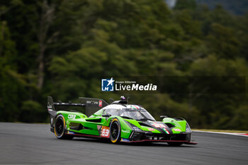 2024-09-13 - 63 BORTOLOTTI Mirko (ita), MORTARA Edoardo (swi), KVYAT Daniil (ita), Lamborghini Iron Lynx, Lamborghini SC63 #63, action during the 2024 6 Hours of Fuji, 7th round of the 2024 FIA World Endurance Championship, from September 13 to 15, 2024 on the Fuji Speedway in Oyama, Shizuoka, Japan - FIA WEC - 6 HOURS OF FUJI 2024 - ENDURANCE - MOTORS