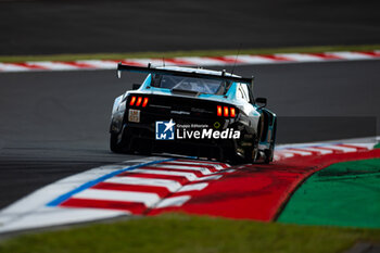 2024-09-13 - 77 BARKER Ben (gbr), HARDWICK Ryan (usa), ROBICHON Zacharie (can), Proton Competition, Ford Mustang GT3 #77, LM GT3, action during the 2024 6 Hours of Fuji, 7th round of the 2024 FIA World Endurance Championship, from September 13 to 15, 2024 on the Fuji Speedway in Oyama, Shizuoka, Japan - FIA WEC - 6 HOURS OF FUJI 2024 - ENDURANCE - MOTORS