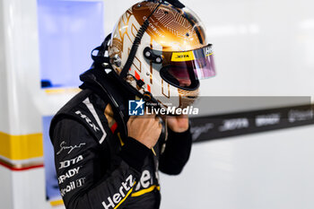 2024-09-13 - BUTTON Jenson (gbr), Hertz Team Jota, Porsche 963, portrait during the 2024 6 Hours of Fuji, 7th round of the 2024 FIA World Endurance Championship, from September 13 to 15, 2024 on the Fuji Speedway in Oyama, Shizuoka, Japan - FIA WEC - 6 HOURS OF FUJI 2024 - ENDURANCE - MOTORS