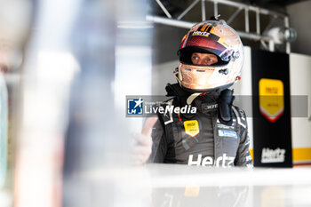 2024-09-13 - BUTTON Jenson (gbr), Hertz Team Jota, Porsche 963, portrait during the 2024 6 Hours of Fuji, 7th round of the 2024 FIA World Endurance Championship, from September 13 to 15, 2024 on the Fuji Speedway in Oyama, Shizuoka, Japan - FIA WEC - 6 HOURS OF FUJI 2024 - ENDURANCE - MOTORS