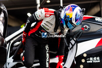 2024-09-13 - VAN DER LINDE Kelvin (zaf), Akkodis ASP Team, Lexus RC F GT3, portrait during the 2024 6 Hours of Fuji, 7th round of the 2024 FIA World Endurance Championship, from September 13 to 15, 2024 on the Fuji Speedway in Oyama, Shizuoka, Japan - FIA WEC - 6 HOURS OF FUJI 2024 - ENDURANCE - MOTORS