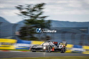 2024-09-13 - 08 BUEMI Sébastien (swi), HARTLEY Brendon (nzl), HIRAKAWA Ryo (jpn), Toyota Gazoo Racing, Toyota GR010 - Hybrid #08, Hypercar, action, during the 2024 6 Hours of Fuji, 7th round of the 2024 FIA World Endurance Championship, from September 13 to 15, 2024 on the Fuji Speedway in Oyama, Shizuoka, Japan - FIA WEC - 6 HOURS OF FUJI 2024 - ENDURANCE - MOTORS