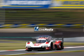 2024-09-13 - 06 ESTRE Kevin (fra), LOTTERER André (ger), VANTHOOR Laurens (bel), Porsche Penske Motorsport, Porsche 963 #06, Hypercar, action, during the 2024 6 Hours of Fuji, 7th round of the 2024 FIA World Endurance Championship, from September 13 to 15, 2024 on the Fuji Speedway in Oyama, Shizuoka, Japan - FIA WEC - 6 HOURS OF FUJI 2024 - ENDURANCE - MOTORS