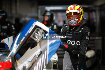 2024-09-13 - FRIJNS Robin (nld), BMW M Team WRT, BMW Hybrid V8, portrait, during the 2024 6 Hours of Fuji, 7th round of the 2024 FIA World Endurance Championship, from September 13 to 15, 2024 on the Fuji Speedway in Oyama, Shizuoka, Japan - FIA WEC - 6 HOURS OF FUJI 2024 - ENDURANCE - MOTORS