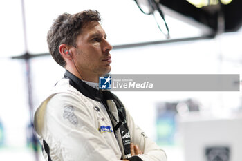 2024-09-13 - DUVAL Loïc (fra), Peugeot TotalEnergies, Peugeot 9x8, portrait, during the 2024 6 Hours of Fuji, 7th round of the 2024 FIA World Endurance Championship, from September 13 to 15, 2024 on the Fuji Speedway in Oyama, Shizuoka, Japan - FIA WEC - 6 HOURS OF FUJI 2024 - ENDURANCE - MOTORS