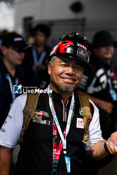 2024-09-14 - Fan portrait, autograph session, session autographe during the 2024 6 Hours of Fuji, 7th round of the 2024 FIA World Endurance Championship, from September 13 to 15, 2024 on the Fuji Speedway in Oyama, Shizuoka, Japan - FIA WEC - 6 HOURS OF FUJI 2024 - ENDURANCE - MOTORS