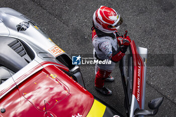 2024-09-14 - HERIAU François (fra), Vista AF Corse, Ferrari 296 GT3, celebrates his pole position during the 2024 6 Hours of Fuji, 7th round of the 2024 FIA World Endurance Championship, from September 13 to 15, 2024 on the Fuji Speedway in Oyama, Shizuoka, Japan - FIA WEC - 6 HOURS OF FUJI 2024 - ENDURANCE - MOTORS