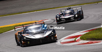 2024-09-14 - 95 SATO Marino (jpn), PINO Nico (chl), CAYGILL Josh (gbr), United Autosports, McLaren 720S GT3 Evo #95, LM GT3, action during the 2024 6 Hours of Fuji, 7th round of the 2024 FIA World Endurance Championship, from September 13 to 15, 2024 on the Fuji Speedway in Oyama, Shizuoka, Japan - FIA WEC - 6 HOURS OF FUJI 2024 - ENDURANCE - MOTORS