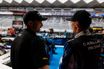 2024-09-14 - LYNN Alex (gbr), Cadillac Racing, Cadillac V-Series.R, portrait, BAMBER Earl (nzl), Cadillac Racing, Cadillac V-Series.R, portrait hyperpole celebration during the 2024 6 Hours of Fuji, 7th round of the 2024 FIA World Endurance Championship, from September 13 to 15, 2024 on the Fuji Speedway in Oyama, Shizuoka, Japan - FIA WEC - 6 HOURS OF FUJI 2024 - ENDURANCE - MOTORS