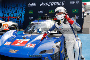 2024-09-14 - 02 BAMBER Earl (nzl), LYNN Alex (gbr), Cadillac Racing #02, Hypercar, stand, pitlane, pole position, during the 2024 6 Hours of Fuji, 7th round of the 2024 FIA World Endurance Championship, from September 13 to 15, 2024 on the Fuji Speedway in Oyama, Shizuoka, Japan - FIA WEC - 6 HOURS OF FUJI 2024 - ENDURANCE - MOTORS