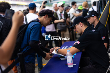 2024-09-14 - LYNN Alex (gbr), Cadillac Racing, Cadillac V-Series.R, portrait, autograph session, session autographe during the 2024 6 Hours of Fuji, 7th round of the 2024 FIA World Endurance Championship, from September 13 to 15, 2024 on the Fuji Speedway in Oyama, Shizuoka, Japan - FIA WEC - 6 HOURS OF FUJI 2024 - ENDURANCE - MOTORS