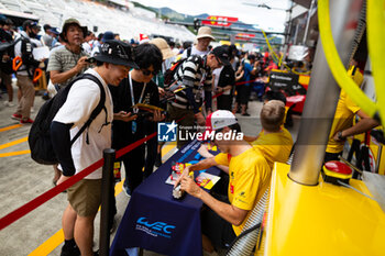 2024-09-14 - KUBICA Robert (pol), AF Corse, Ferrari 499P, portrait, autograph session, session autographe during the 2024 6 Hours of Fuji, 7th round of the 2024 FIA World Endurance Championship, from September 13 to 15, 2024 on the Fuji Speedway in Oyama, Shizuoka, Japan - FIA WEC - 6 HOURS OF FUJI 2024 - ENDURANCE - MOTORS