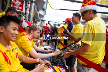 2024-09-14 - SHWARTZMAN Robert (isr), AF Corse, Ferrari 499P, portrait, autograph session, session autographe during the 2024 6 Hours of Fuji, 7th round of the 2024 FIA World Endurance Championship, from September 13 to 15, 2024 on the Fuji Speedway in Oyama, Shizuoka, Japan - FIA WEC - 6 HOURS OF FUJI 2024 - ENDURANCE - MOTORS