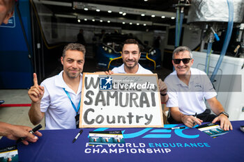 2024-09-14 - 27 JAMES Ian (usa), MANCINELLI Daniel (ita), RIBERAS Alex (spa), Heart of Racing Team, Aston Martin Vantage GT3 #27, LM GT3, portrait, autograph session, session autographe during the 2024 6 Hours of Fuji, 7th round of the 2024 FIA World Endurance Championship, from September 13 to 15, 2024 on the Fuji Speedway in Oyama, Shizuoka, Japan - FIA WEC - 6 HOURS OF FUJI 2024 - ENDURANCE - MOTORS