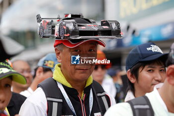 2024-09-14 - fans, supporters, public, spectators, autograph session, session autographe, during the 2024 6 Hours of Fuji, 7th round of the 2024 FIA World Endurance Championship, from September 13 to 15, 2024 on the Fuji Speedway in Oyama, Shizuoka, Japan - FIA WEC - 6 HOURS OF FUJI 2024 - ENDURANCE - MOTORS